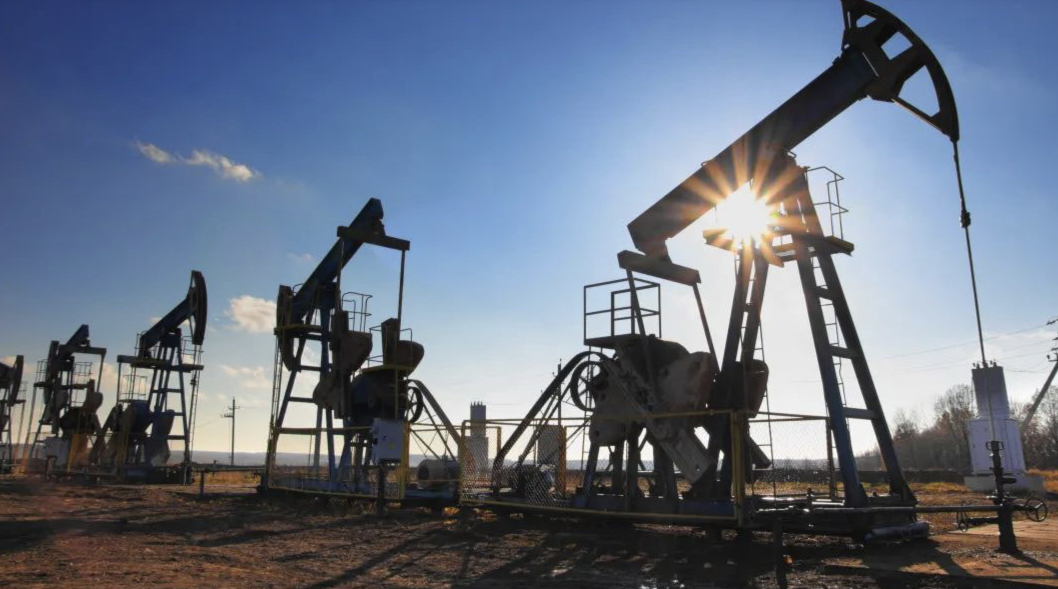 What factors will affect the long-term stability and reliability of quartz accelerometers in the oil industry
